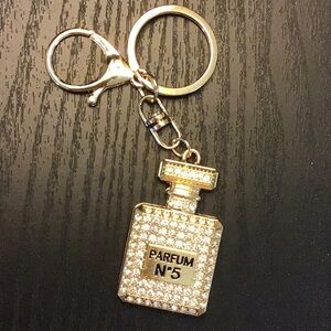 Gold‎ Parfum Key Holder